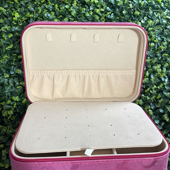 🎉💕 NEW Grace Pink Jewelry Travel Zip Closure Case Gifts - Picture 6 of 6